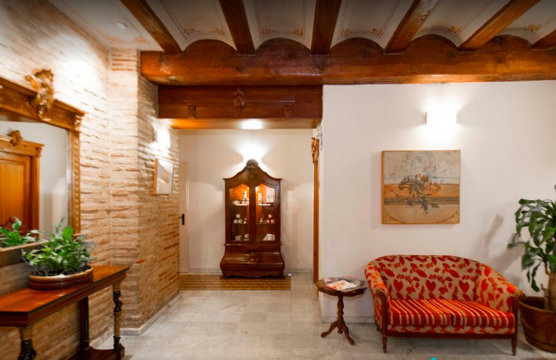 hotel ad hoc monumental