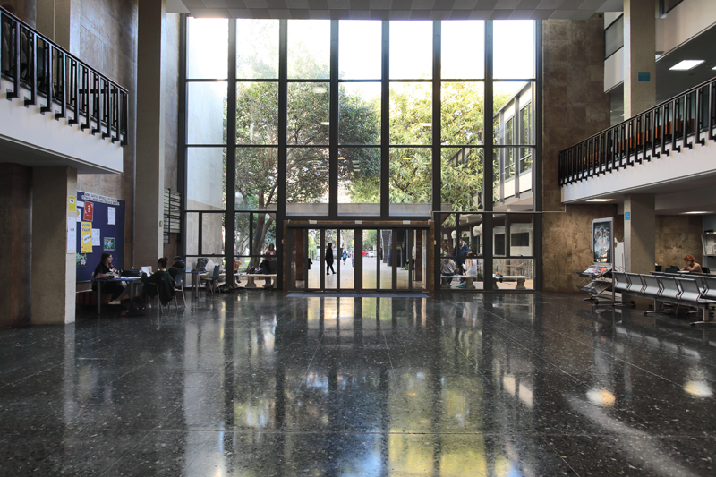 Facultad de Filosofía y Ciencias de la Educación, Avenida de Blasco Ibáñez, 30 València, España