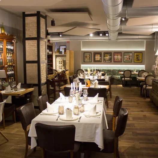 sala restaurante goya gallery