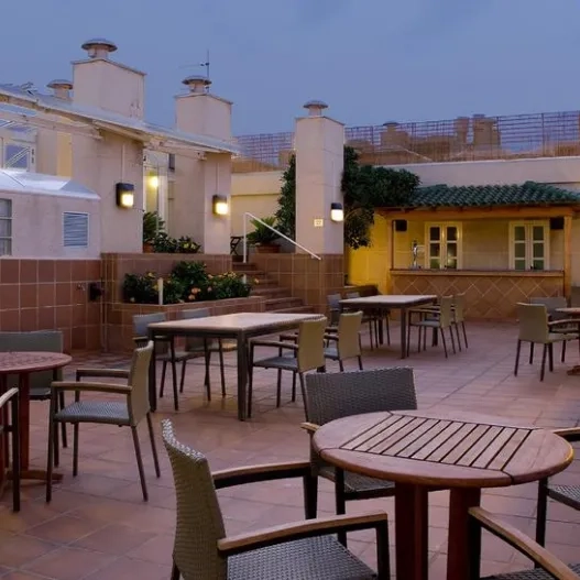 terraza roof hotel NH center