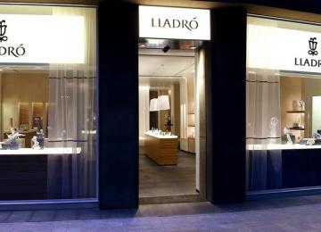 fachada puerta negocio lladró