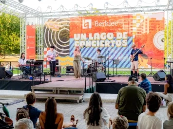 Un lago de conciertos