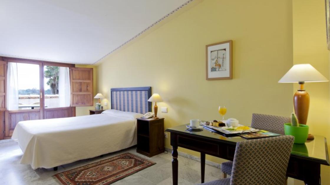 hotel ad hoc parque golf