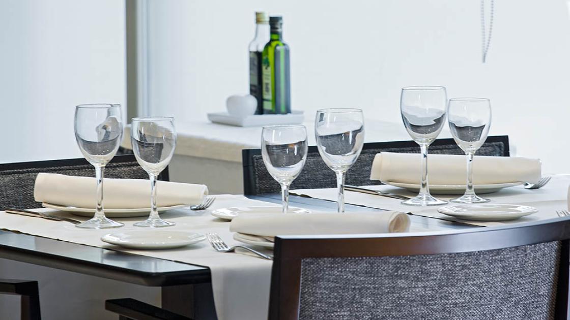 restaurante del hotel nh center
