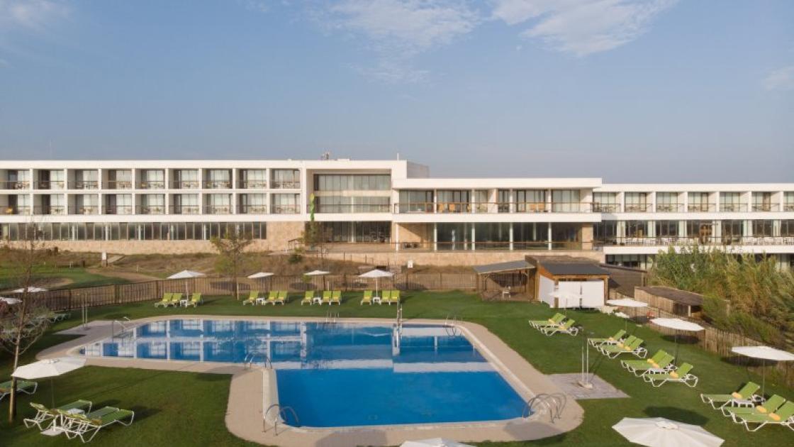 hotel parador el saler piscina