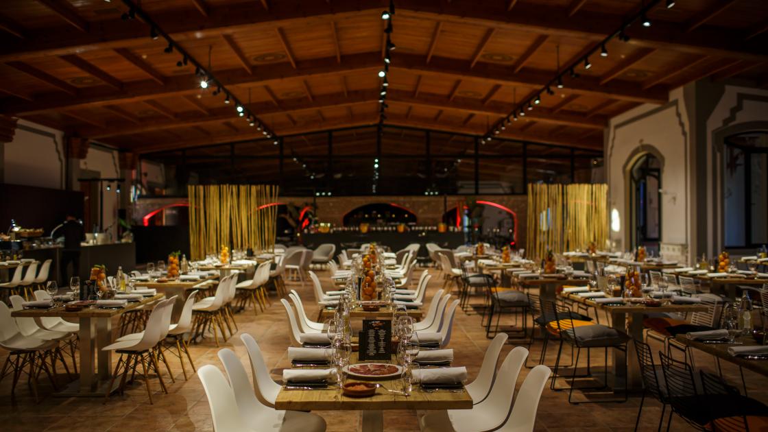 sala preparada para eventos en la masía xamandreu