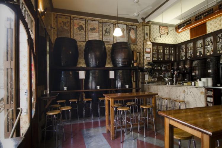 bodega casa montaña