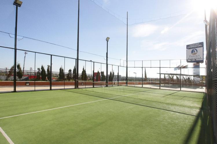 campo de tenis en hotel albufera