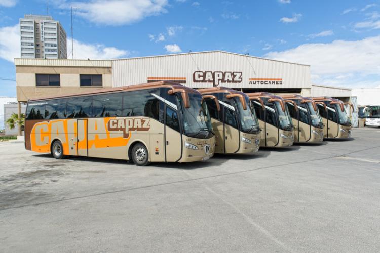 flota de autobuses capaz